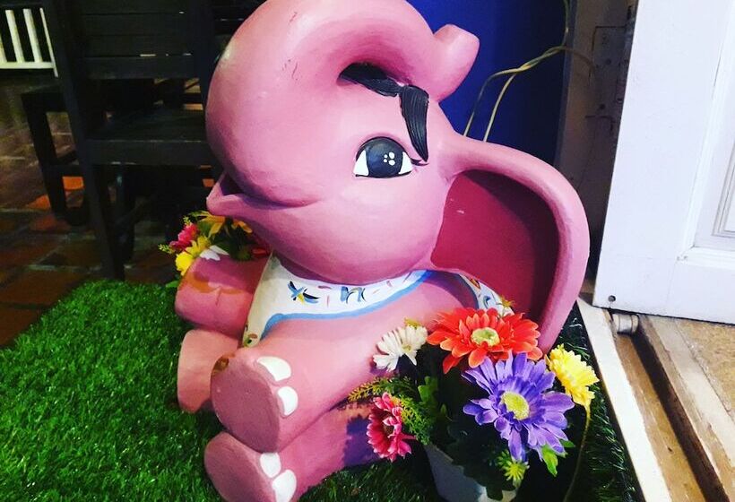 Отель Baan Andaman Krabi