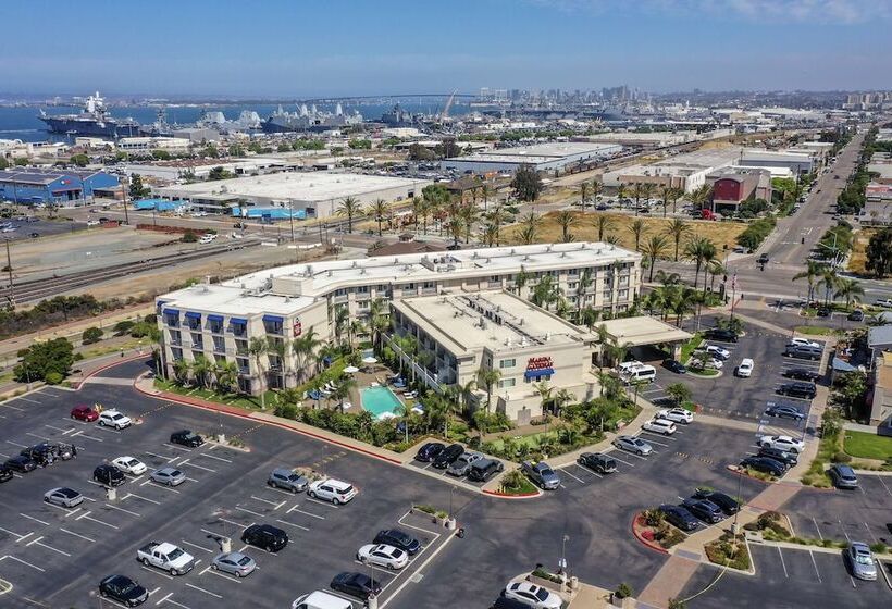 ホテル Best Western Plus Marina Gateway