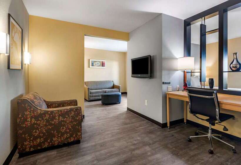 Cambria Hotel Ft Lauderdale, Airport South & Cruise Port