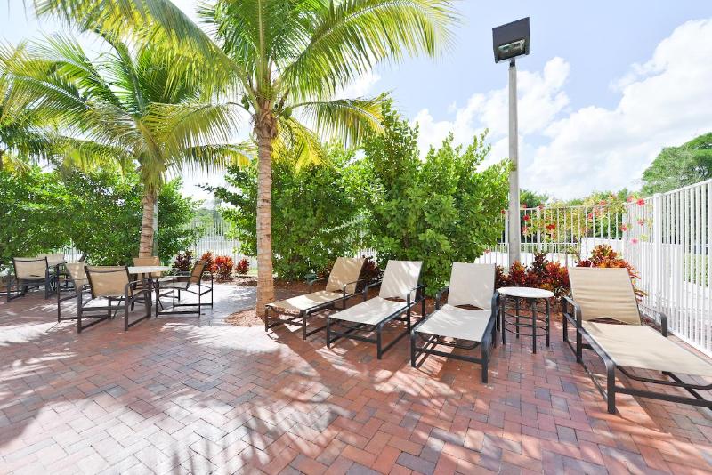 Cambria Hotel Ft Lauderdale, Airport South & Cruise Port