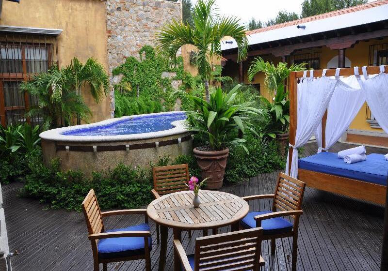 בית מלון כפרי Camino Real Antigua