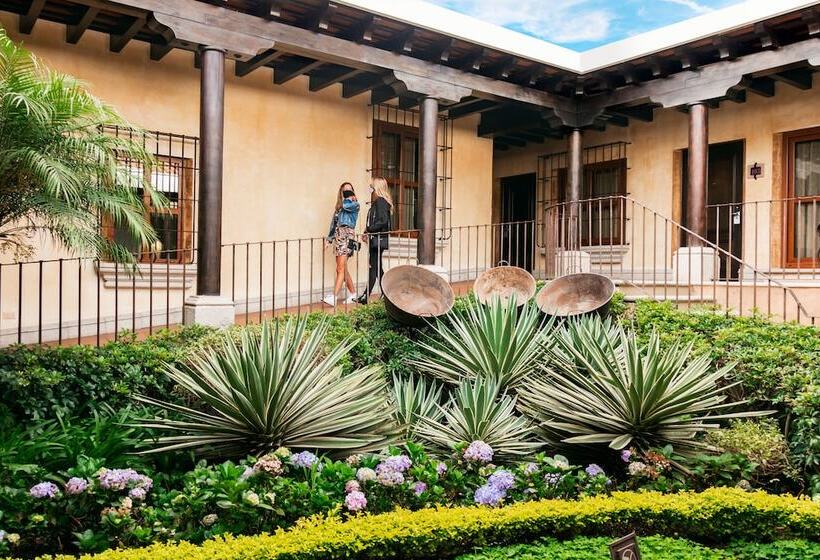 בית מלון כפרי Camino Real Antigua