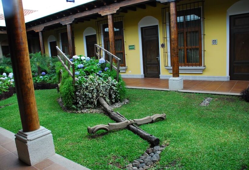 בית מלון כפרי Camino Real Antigua