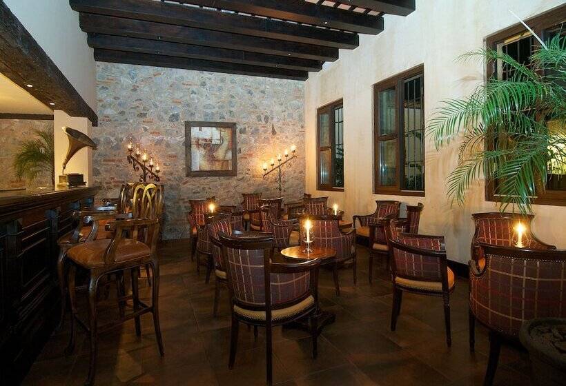 בית מלון כפרי Camino Real Antigua