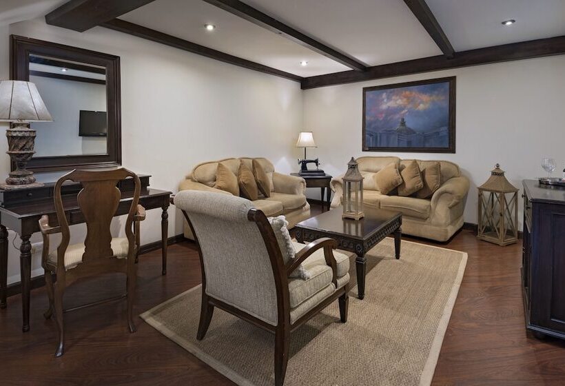 בית מלון כפרי Camino Real Antigua