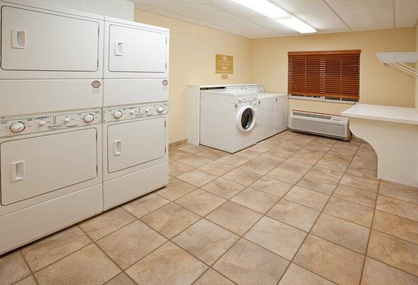 בית מלון כפרי Candlewood Suites Elgin – Northwest Chicago, An Ihg