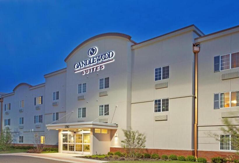 בית מלון כפרי Candlewood Suites Elgin – Northwest Chicago, An Ihg