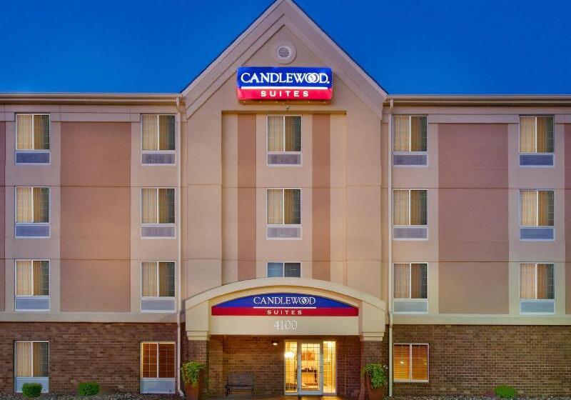 Отель Candlewood Suites Lincoln, An Ihg