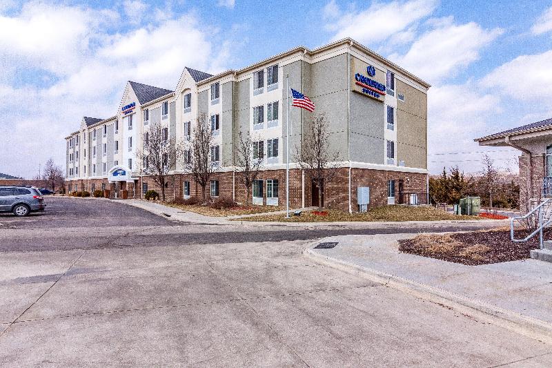 Отель Candlewood Suites Lincoln, An Ihg