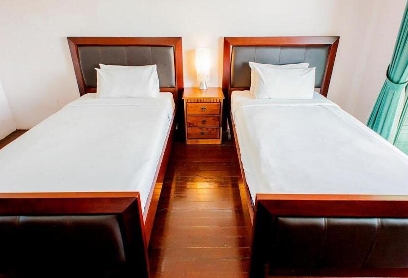 ホテル Celyn Resort Kinabalu