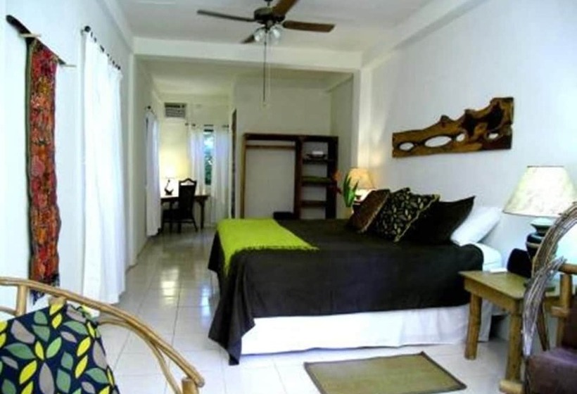 בית מלון כפרי Creekside Oasis