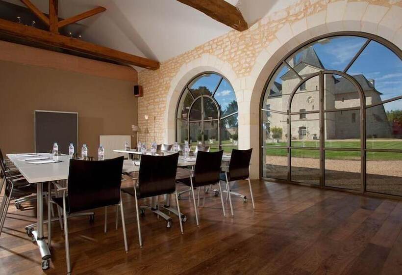 Отель Château De Chargé