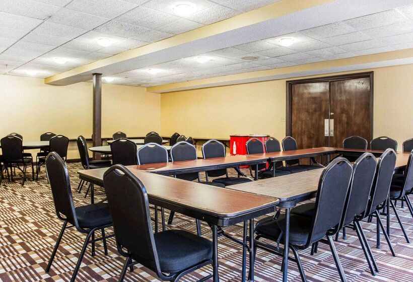 酒店 Comfort Inn & Suites Ballpark Area