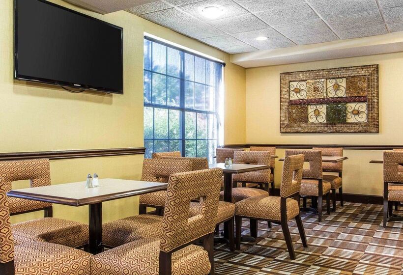 酒店 Comfort Inn & Suites Ballpark Area