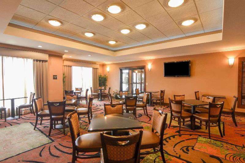 هتل Comfort Inn & Suites Fort Worth  Fossil Creek