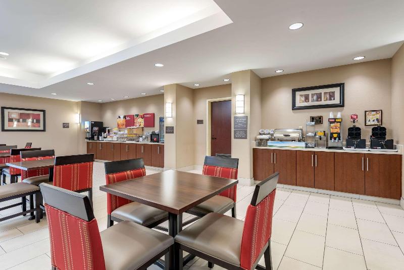 בית מלון כפרי Comfort Suites Cincinnati Airport