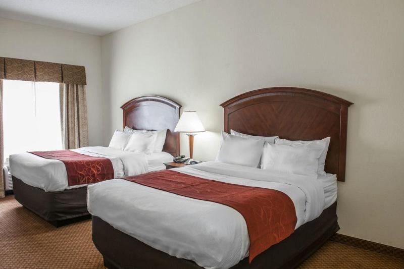 בית מלון כפרי Comfort Suites Cincinnati Airport