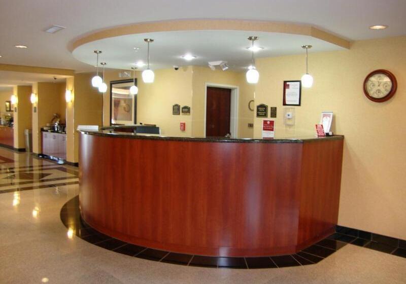 בית מלון כפרי Comfort Suites Cincinnati Airport