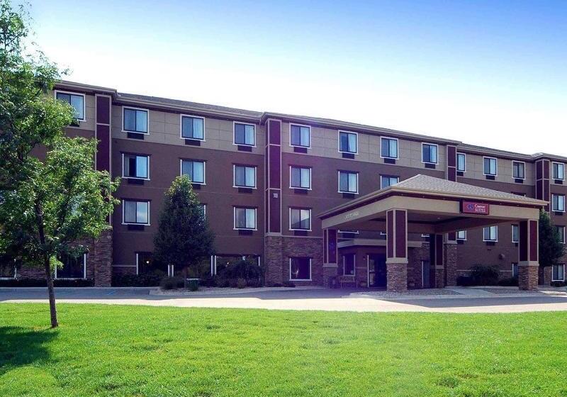 ホテル Comfort Suites Grand Rapids North