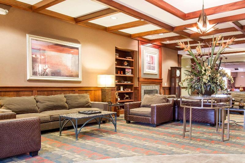 ホテル Comfort Suites Grand Rapids North