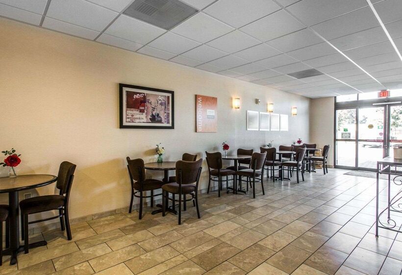 호텔 Comfort Suites Near City Of Industry  Los Angeles