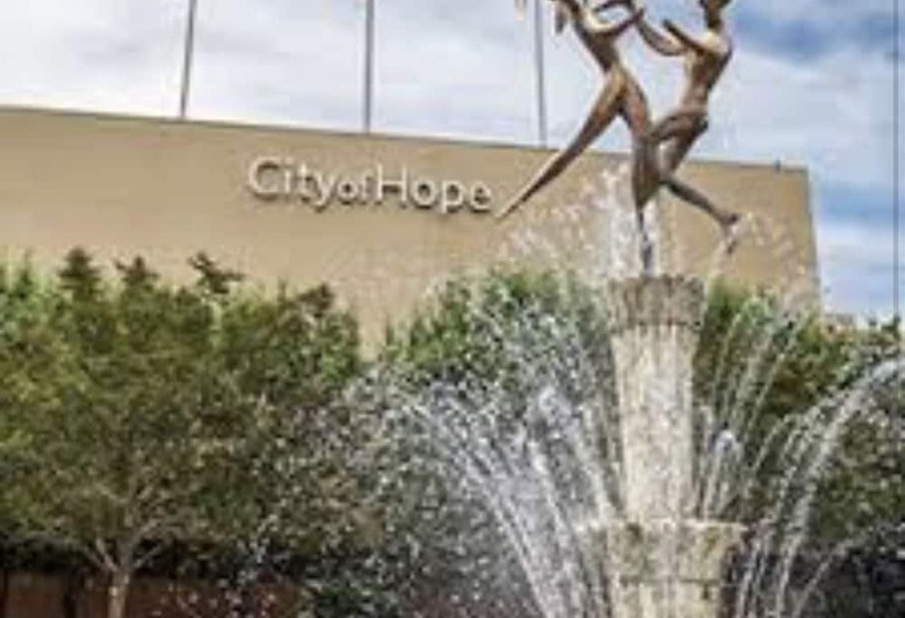 호텔 Comfort Suites Near City Of Industry  Los Angeles