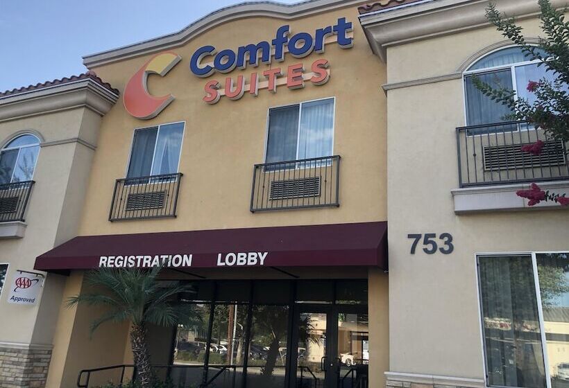 호텔 Comfort Suites Near City Of Industry  Los Angeles