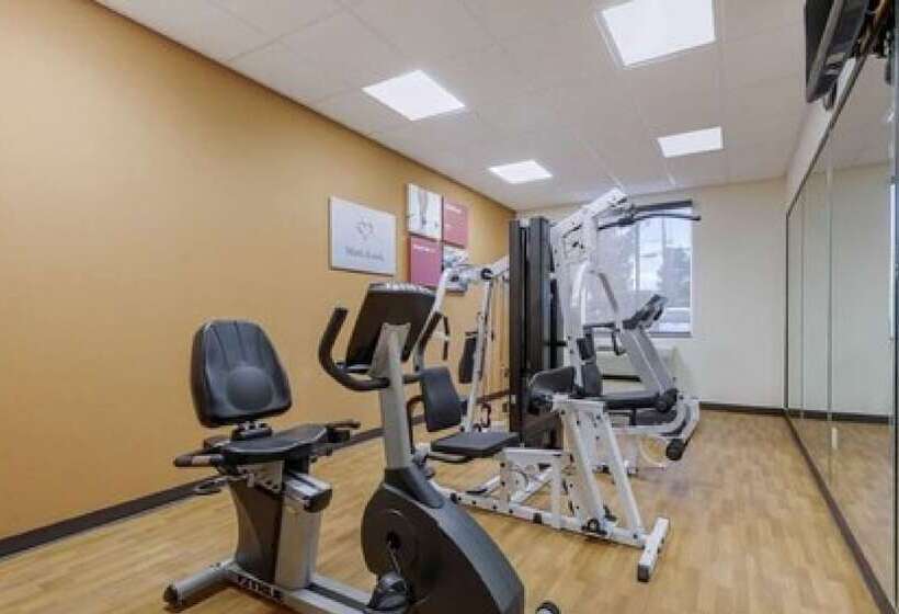 호텔 Comfort Suites Near City Of Industry  Los Angeles