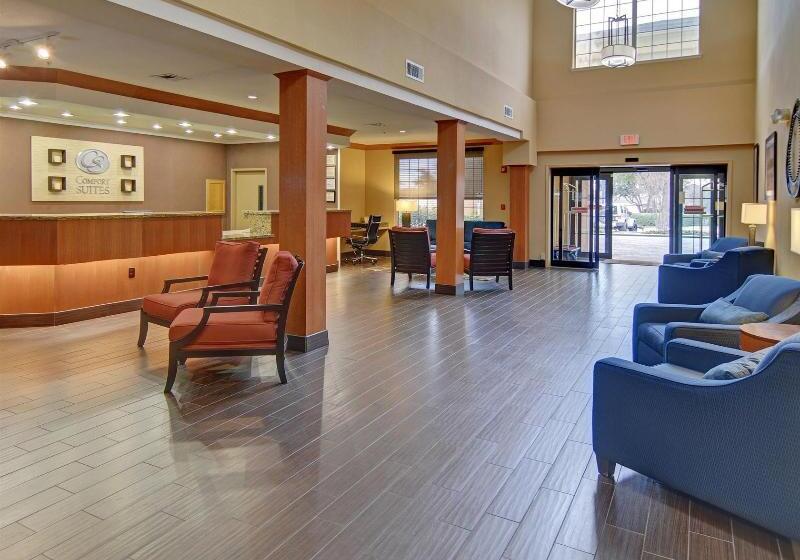 酒店 Comfort Suites Roanoke   Fort Worth North