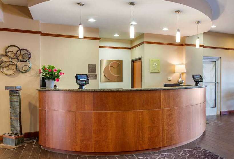 فندق Comfort Suites Urbana Champaign, University Area