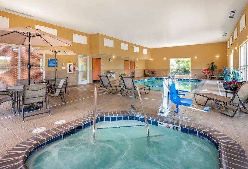 فندق Comfort Suites Urbana Champaign, University Area