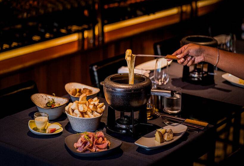 Отель Conrad Maldives Rangali Island