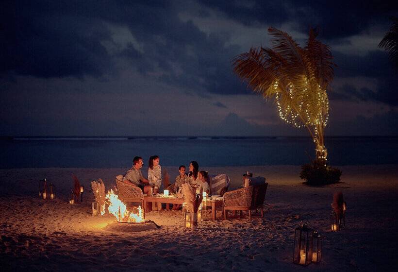 Отель Conrad Maldives Rangali Island