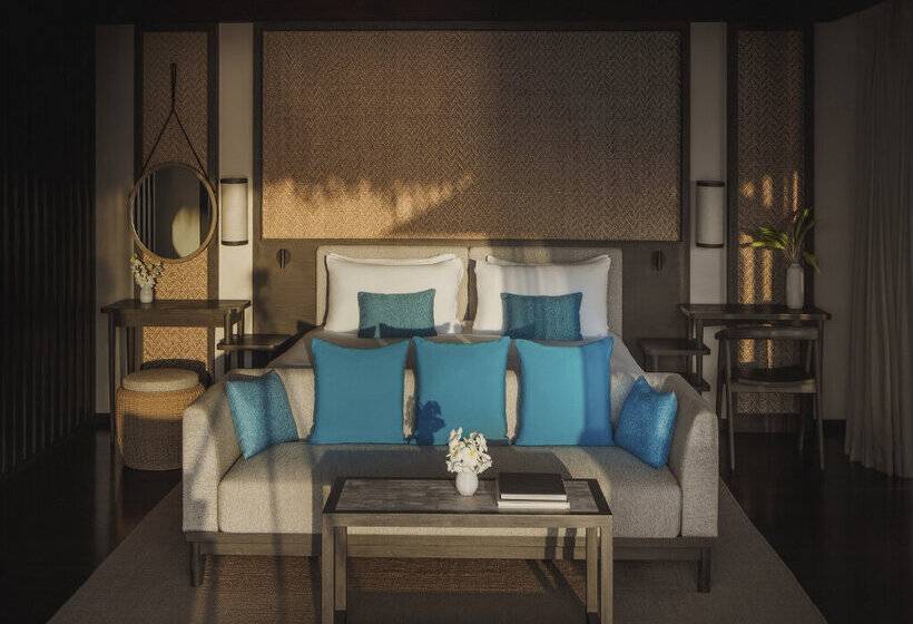 Отель Conrad Maldives Rangali Island