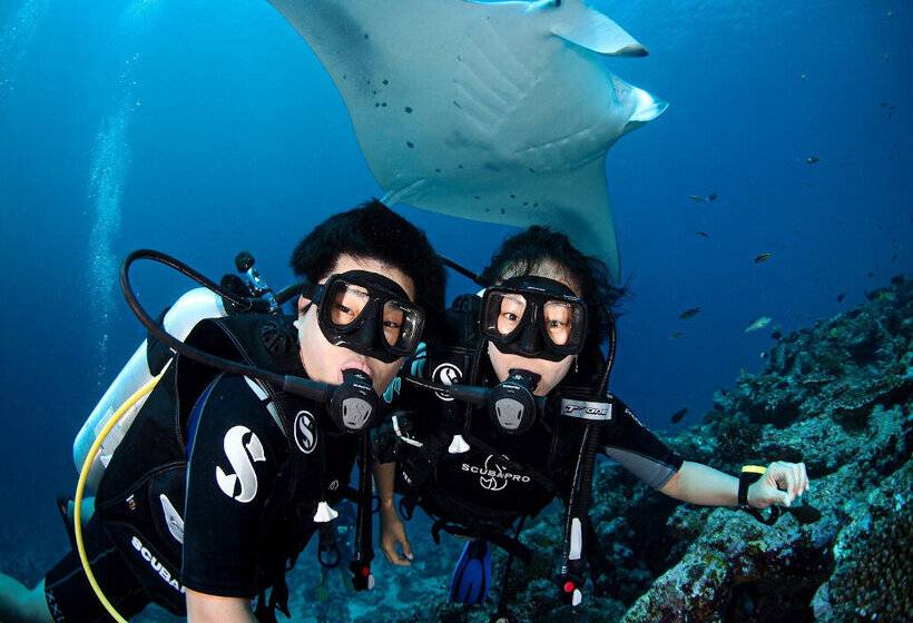 Отель Conrad Maldives Rangali Island