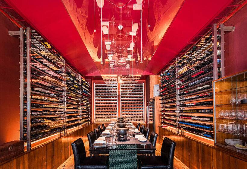 Отель Conrad Maldives Rangali Island