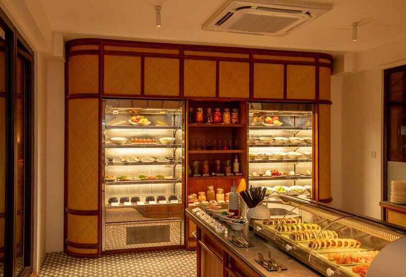 Отель Conrad Maldives Rangali Island