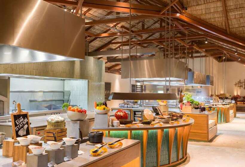 Отель Conrad Maldives Rangali Island