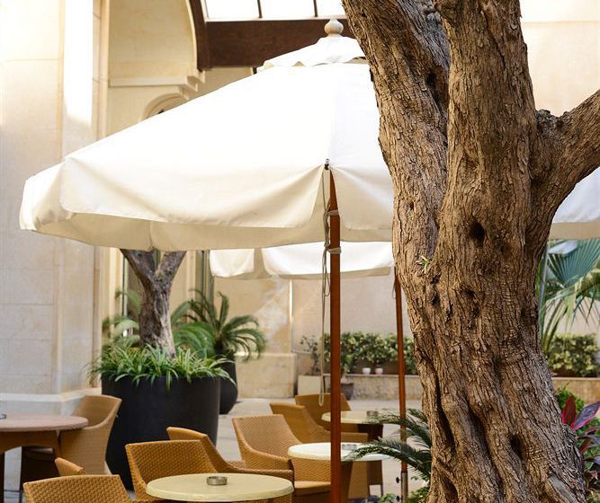 호텔 Coral Beirut Al Hamra