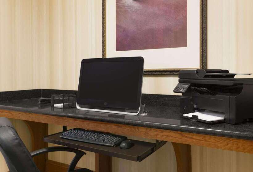 فندق Comfort Inn & Suites