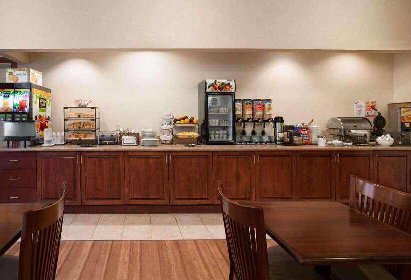 בית מלון כפרי Country Inn & Suites By Radisson, Manchester Airport, Nh