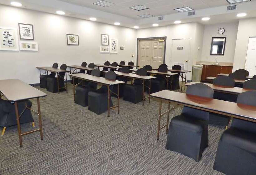 فندق Country Inn & Suites By Radisson, Tampa Brandon, Fl