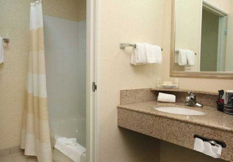 בית מלון כפרי Courtyard By Marriott Roseville Galleria Mall/creekside Ridge Drive