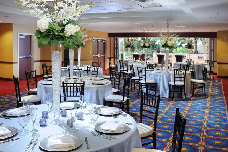 호텔 Courtyard By Marriott San Antonio Riverwalk