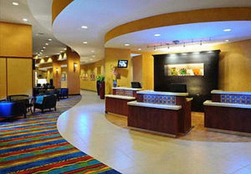 فندق Courtyard By Marriott San Antonio Riverwalk