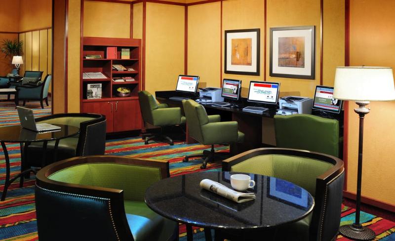 فندق Courtyard By Marriott San Antonio Riverwalk