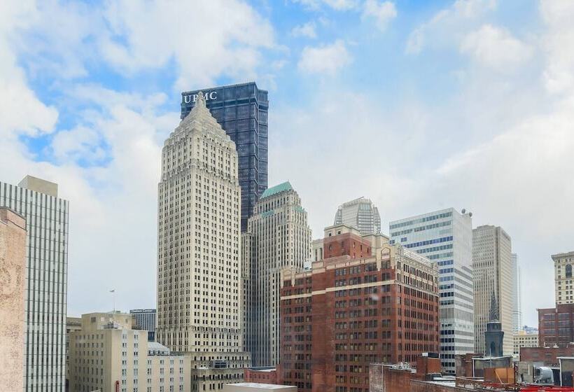 בית מלון כפרי Courtyard By Marriott Pittsburgh Downtown