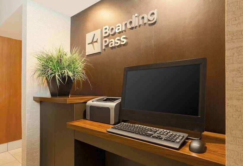 בית מלון כפרי Courtyard By Marriott Pittsburgh Downtown