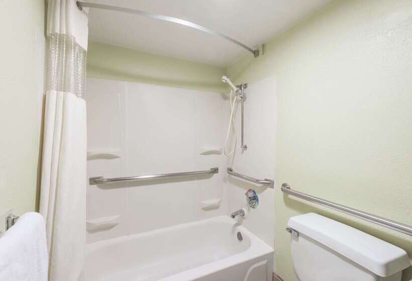 فندق Days Inn & Suites By Wyndham Springfield On I44