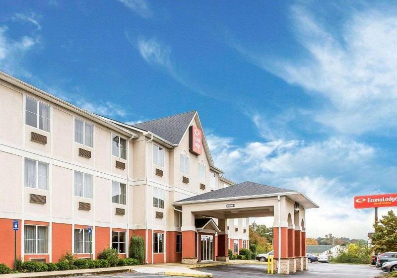 فندق Econo Lodge  Inn & Suites